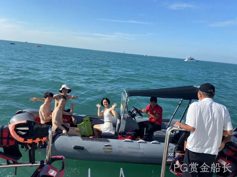 携手四载同行,欢聚三亚同庆 携手四载同行,欢聚三亚同庆